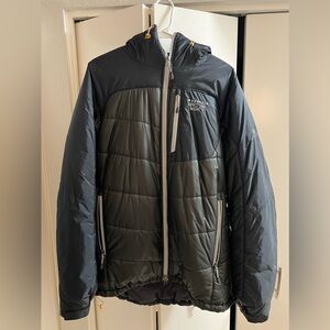 Mountain Hardwear men’s compressor alpine hooded jacket size large
